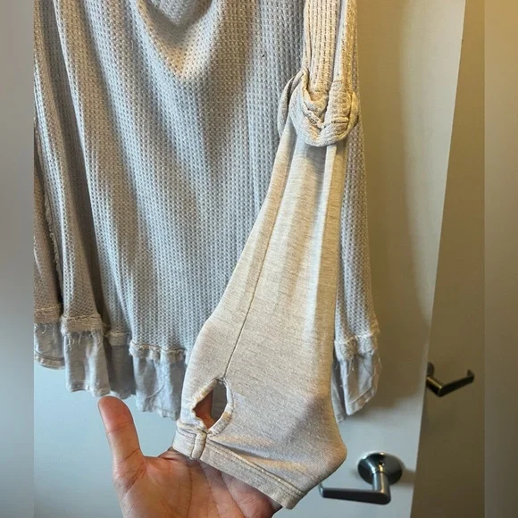 Free People Oversized cream Raw Hem Long Sleeve Waffle Knit
Thermal Shirt - Picture 2 of 4